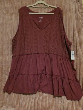 Vintage Women's Sleeveless Tiered Tank Top - Wine